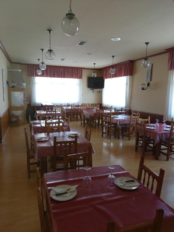 Hostal Y Albergue Carpinteiras Rodeiro Buitenkant foto